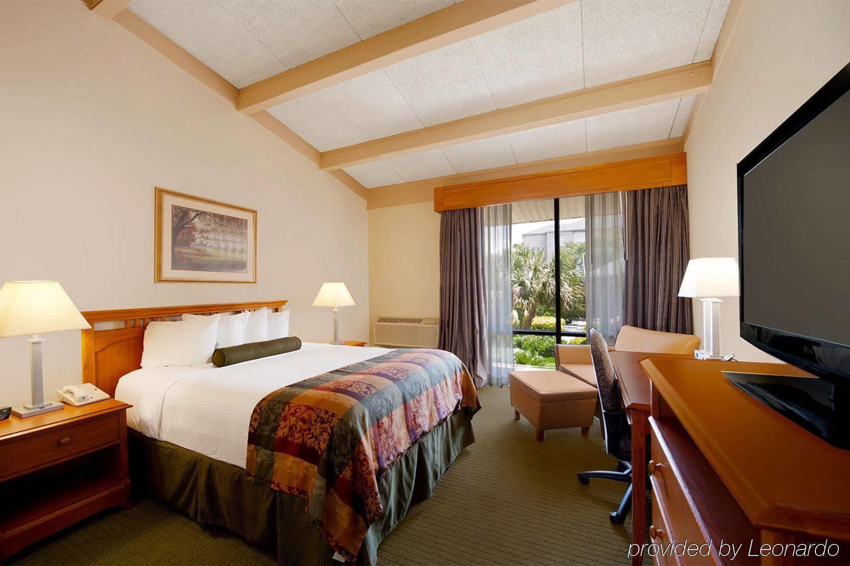 Best Western Charleston Inn Экстерьер фото